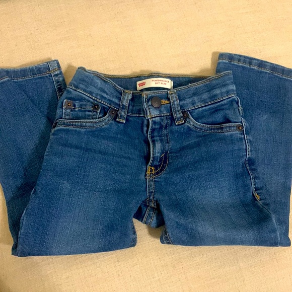 2 pair 3T Levi jeans - Picture 6 of 7